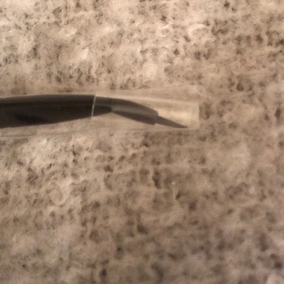 Dual-Headed Shadow Brush - Picture 4 of 4